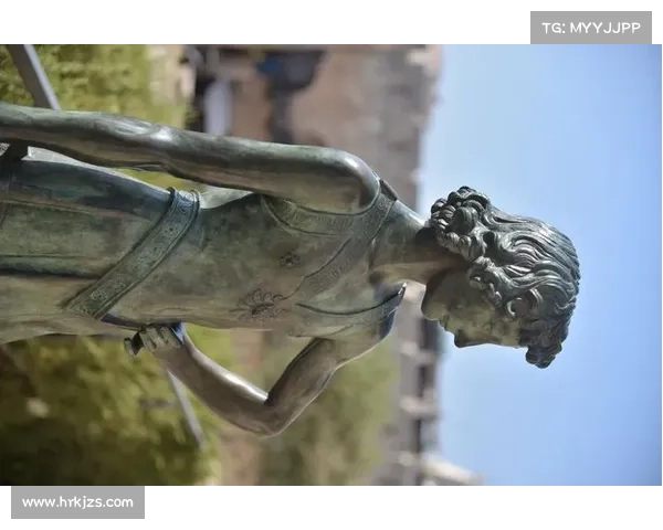 从大卫路易斯的角色演变看现代中卫与后腰位置功能全面解析指南